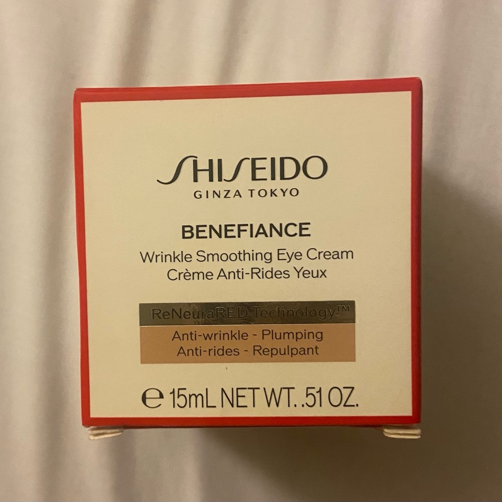 Shiseido Benefiance Eye Cream - Red and Cream